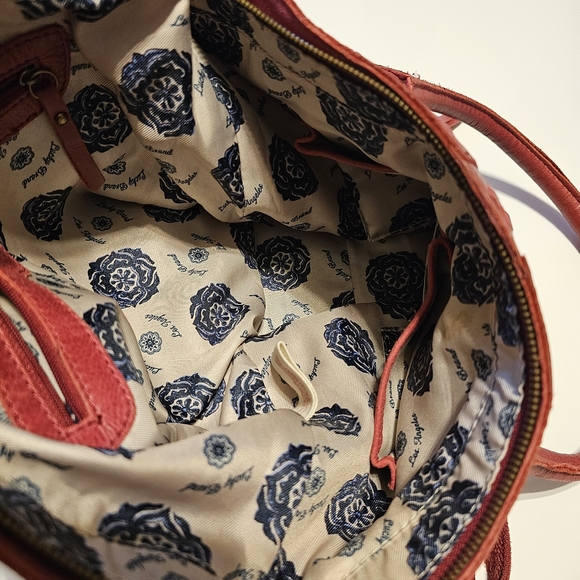 Lucky Brand red wine crossbody. - Picture 6 of 16